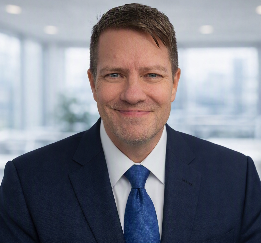 Simon Lawton portrait
